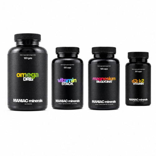 MANIAC Das Fundament mit Omega Drei, Vitamin Stack, Magnesium und Vitamin D3+K2 auf weissem Hintergrund